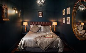 The Royal Hotel Featherston - Boutique Hotel